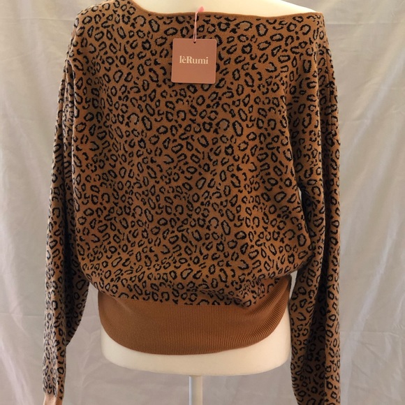 Sweater - Picture 3 of 3